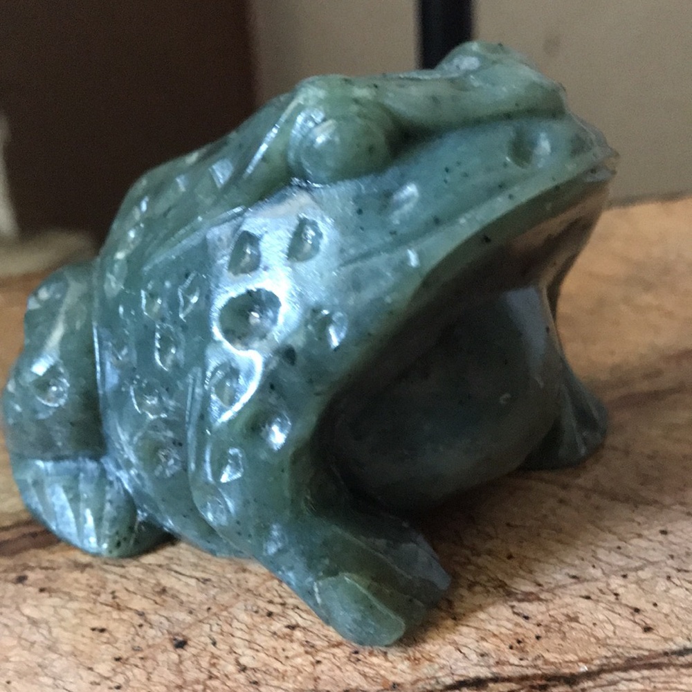 Vintage Heavy Jade Handcarved Frog Detailed - Picture 8 of 16